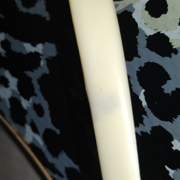 Tory Burch Leopard Print Sandals. Womens size 8. Cream & Black in color. - Picture 11 of 12